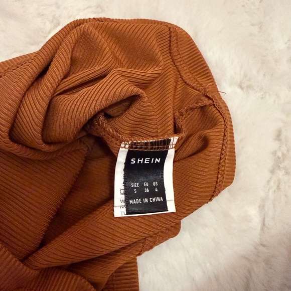 Tank top - Picture 3 of 4